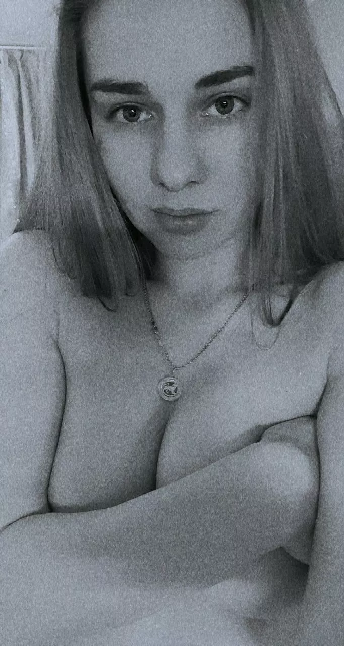 I'm all eager, I want to see your cock, I crave your naked body! 🍌😋 Want to fuck me? 💥 Link to my OF below posted by Disastrous-Break-631