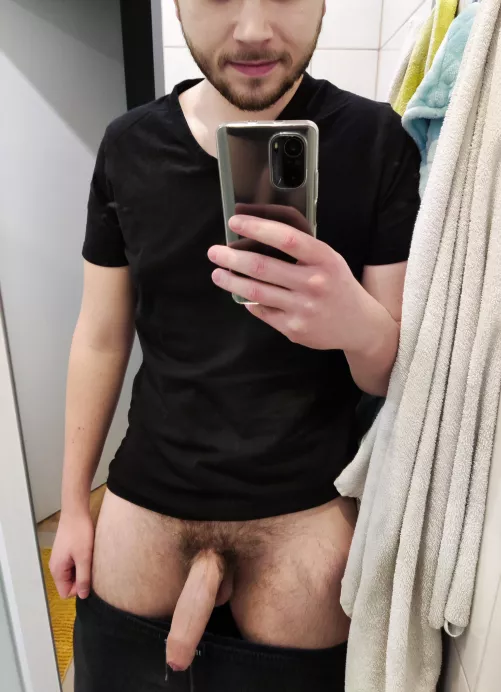 I'm an introvert but my cock is extrovert. by ChallengeMe7