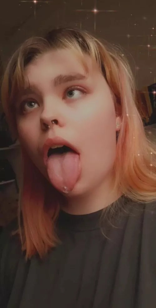 I'm an overwatch Egirl. Come play with me?? by IzeySH