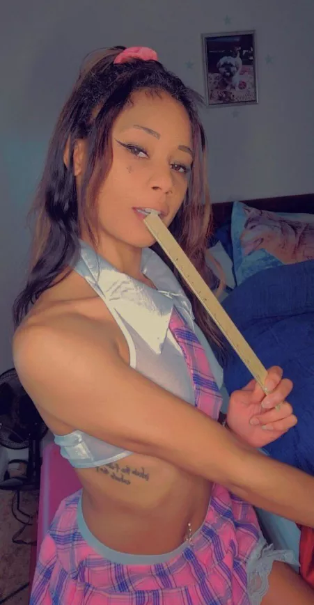 I'm at my teacher's house right now. He asked me to help make his bed by kimaraaaa