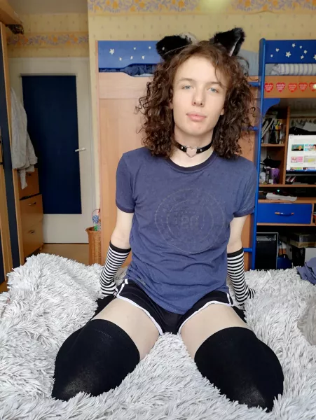 I'm back! Can this birthday boi get some love today? ^w^ by ATrappedGirl