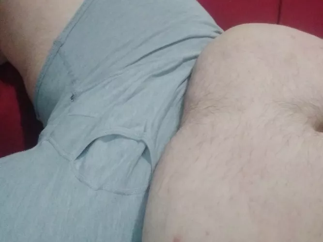 I'm bored :/ any lady's want to play ? by TheIncredibleBulk69