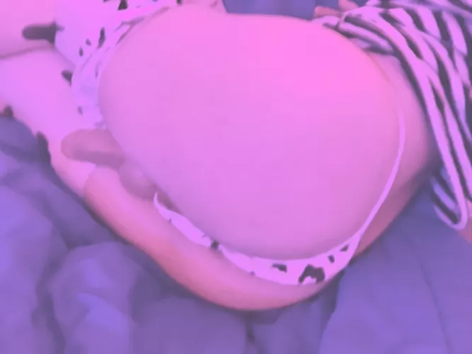 i’m bored lol come chat with me ;) by itsmolly6666