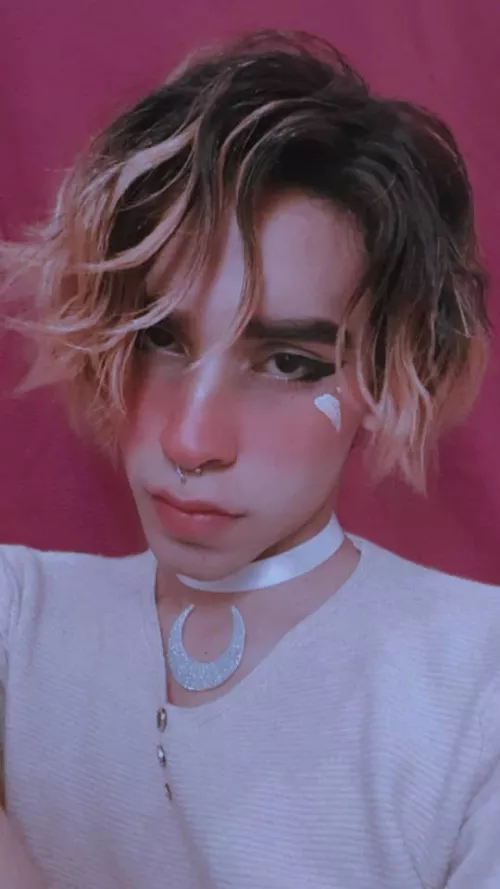 I'm bored. by fuckincrimsomsoul