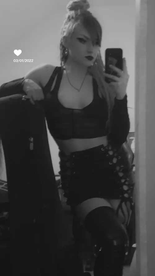 Im bored. What obedient little piggy can i play with tonight😈😏 [domme] by mini_st0ner