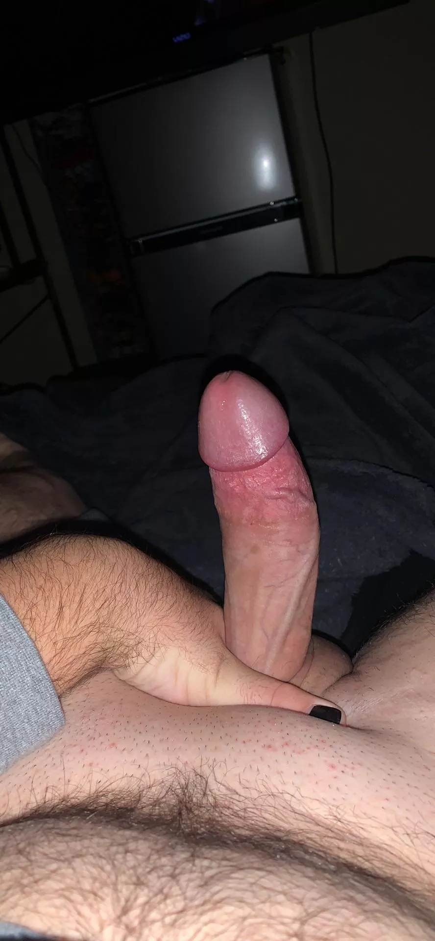 I’m craving attention (;; posted by bicock2325