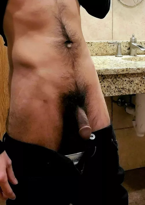 I'm cut, but my bush isn't ;) by OneShotRicoleto