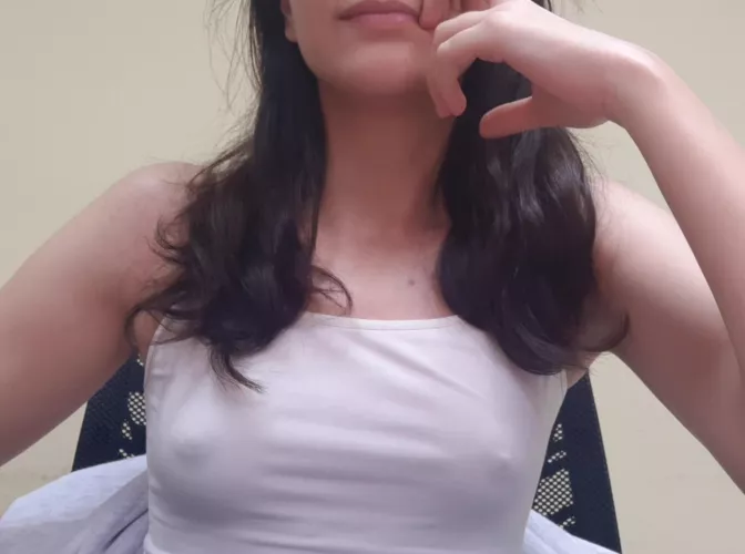 I'm doing a challange to see if I can avoid getting pokies during meetings 🤭😜 by Usernamelamethename