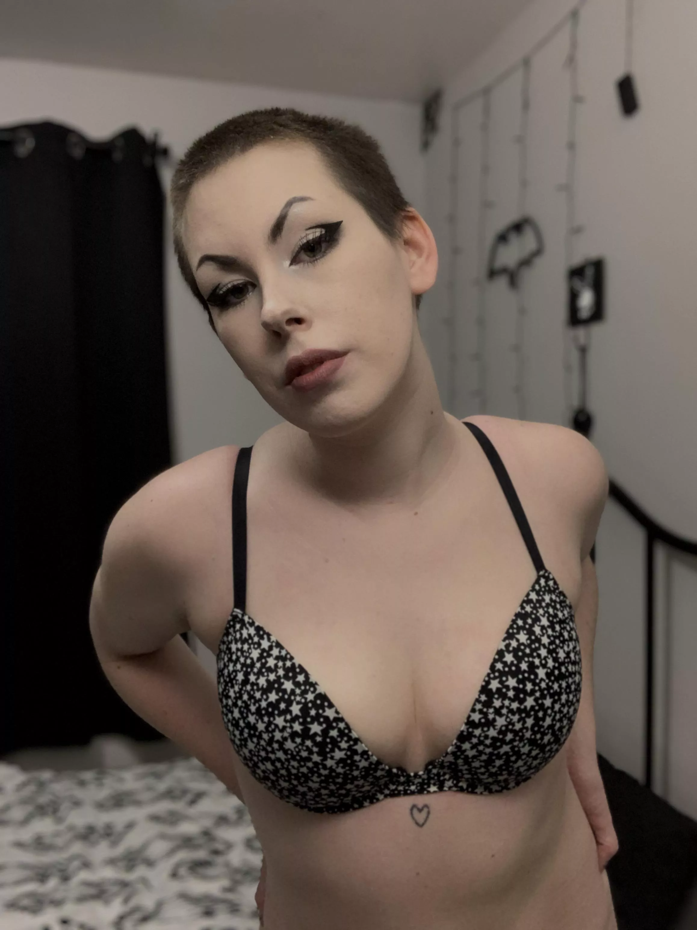 I’m dying my buzz tonight 🌈😈 posted by graveslvt