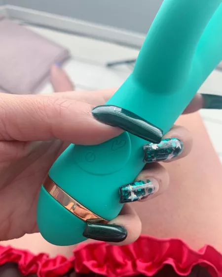 I’m feeling frisky… 💅🏼💦 by TheNaughtyNailTech