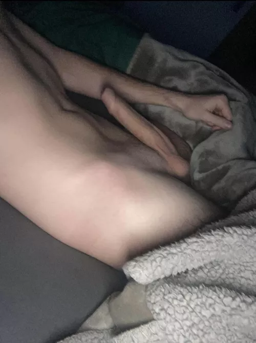 I‘m freezing. Need some company. by samdean102