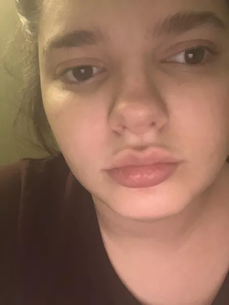 I’m going to a slave house to pick a slave message me and tell me why I should pick you by daddysprincess838