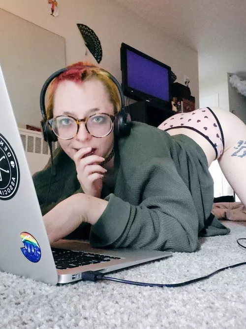 I'm going to miss working from home by circuspixie