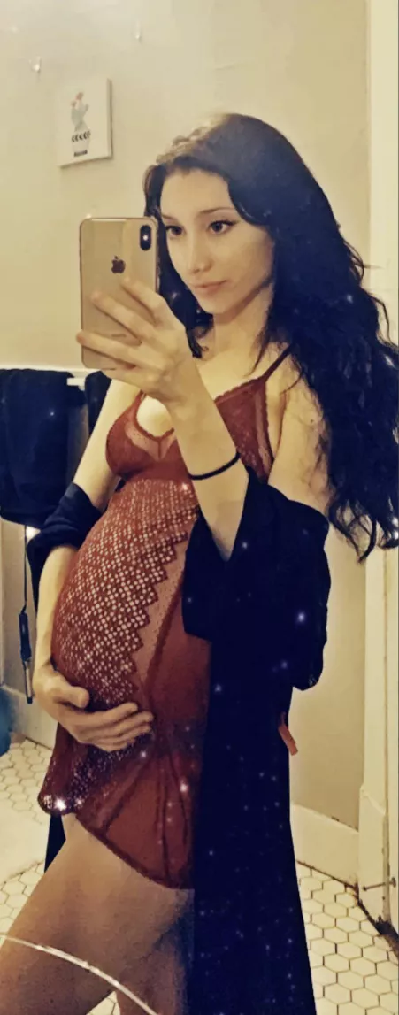 I’m growing my belly again for you by 13ScarlettH