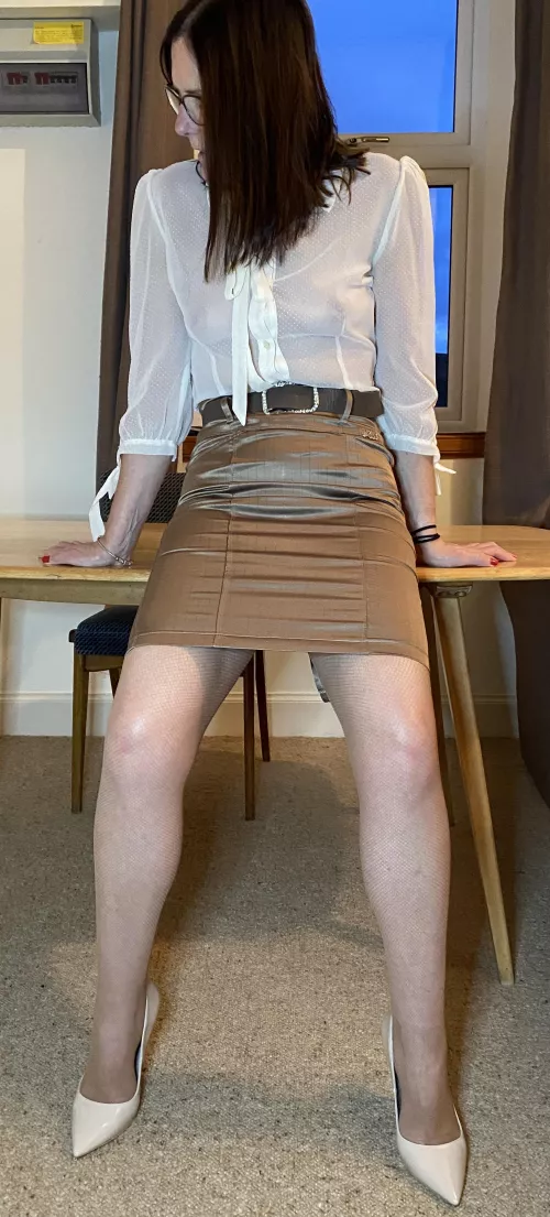 I’m hard at work. Are you?😘 by SecretaryMilfAnna