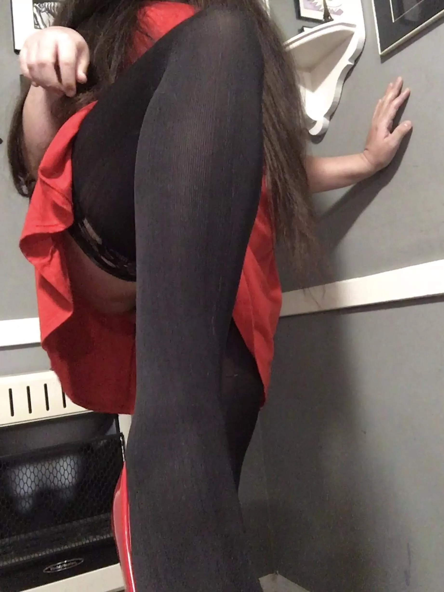 I’m here to step on you 😈 posted by coconutbuttslut