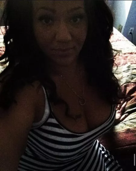 Im horny af so im giving out my mom’s number by Myhottiemommy