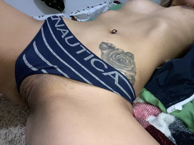 Im hungry :c what should I eat :c by asianrosegirl