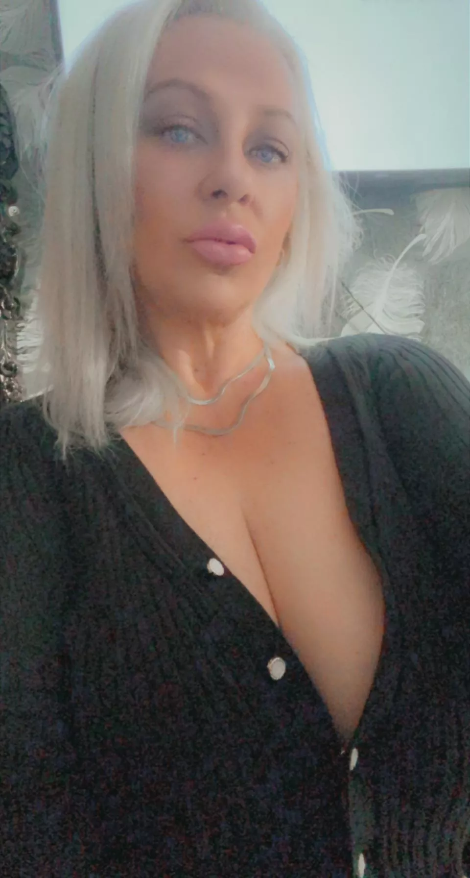 I’m hungry let’s do dinner f46 and u can be my desert posted by alicecouger