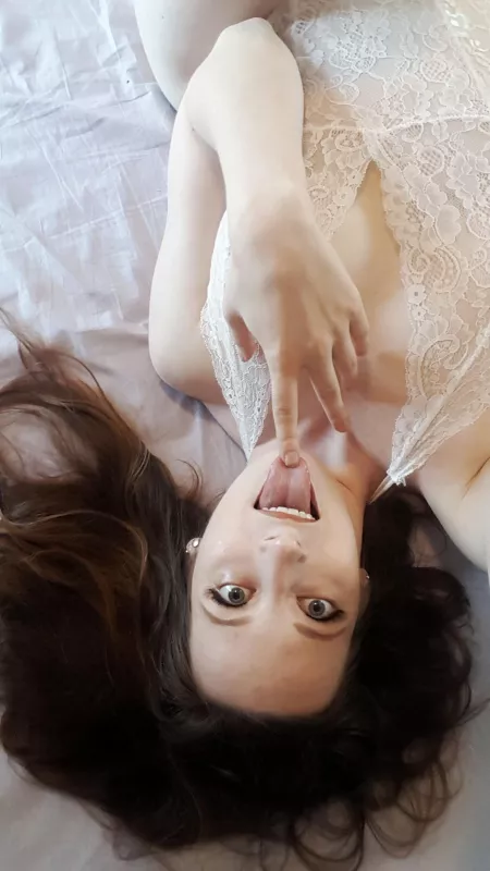 I'm in a mood for someone to play with my hair by Pyroddiction