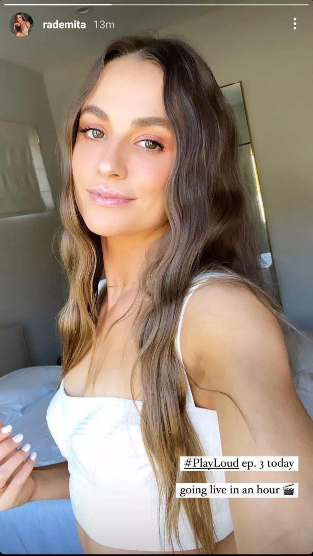 I'm in love with her small tits 🤤 posted by Mailman7773566