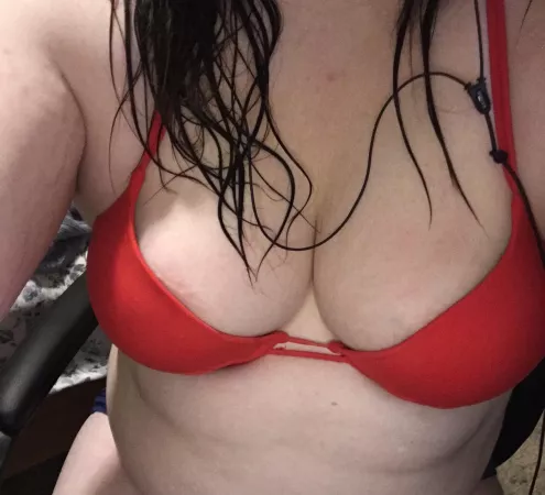 I’m in love with my bikini by NetStriking2746