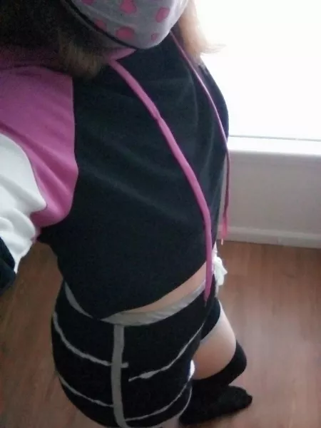 I'm kinda in love with this outfit 💜 by SenpaiKitties