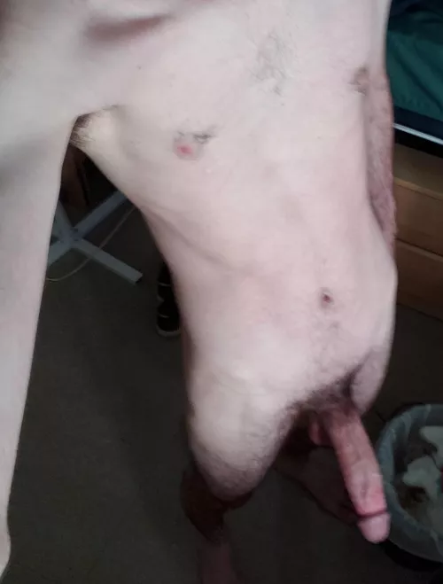 I'm kinda insecure about my body. Should I be? by International-Swan94