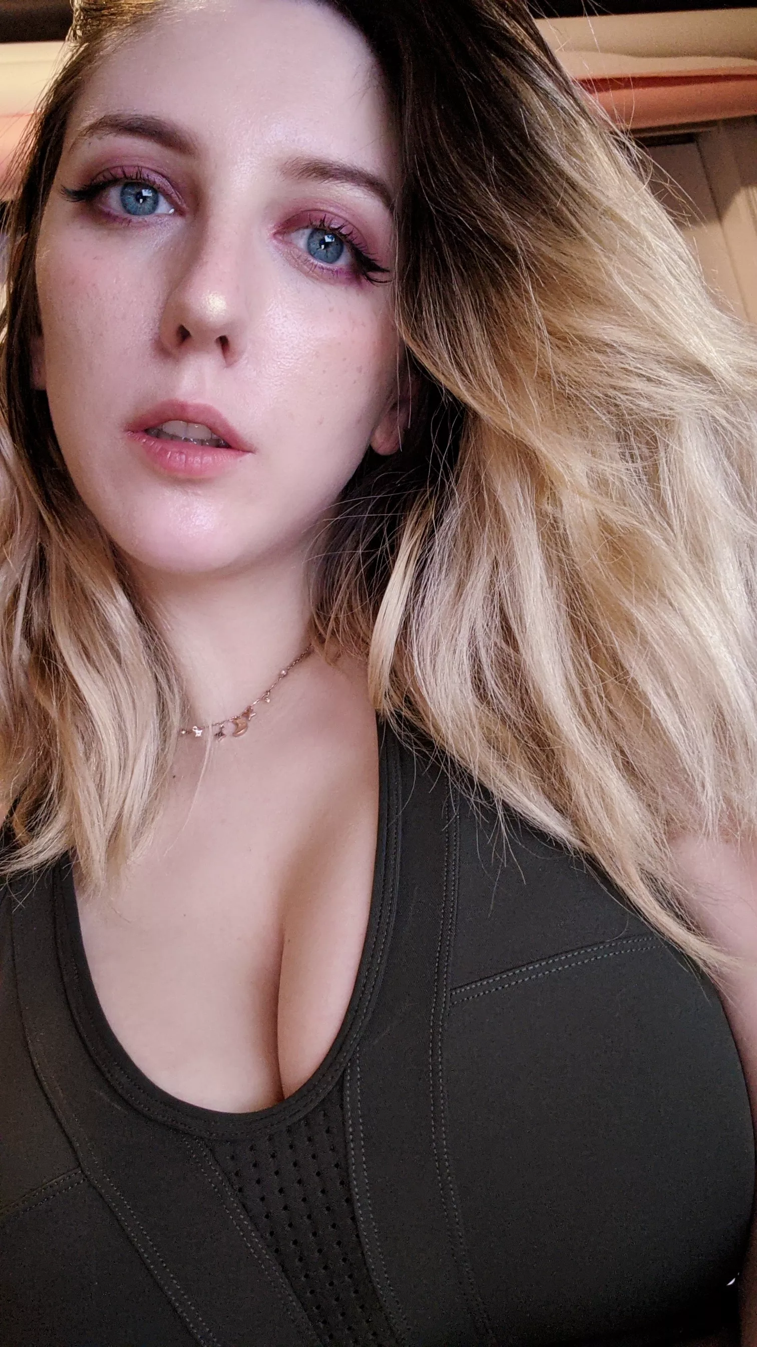 I'm live on Twitch posted by berpl