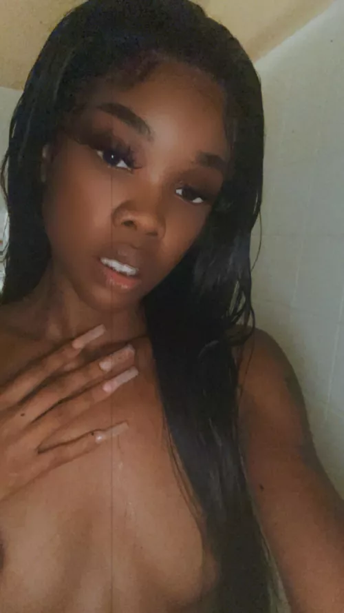 I’m lonely babe 😔 by Character_Climate_45