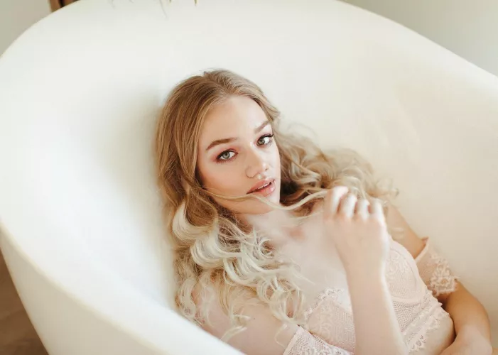 I’m looking at you like this. What am I thinking? by lizzysweets