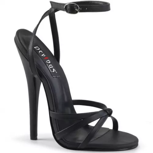 I'm looking for something like these in a reasonable hight that can be worn out on the town. Anyone have a ny leads? I know they exist :)