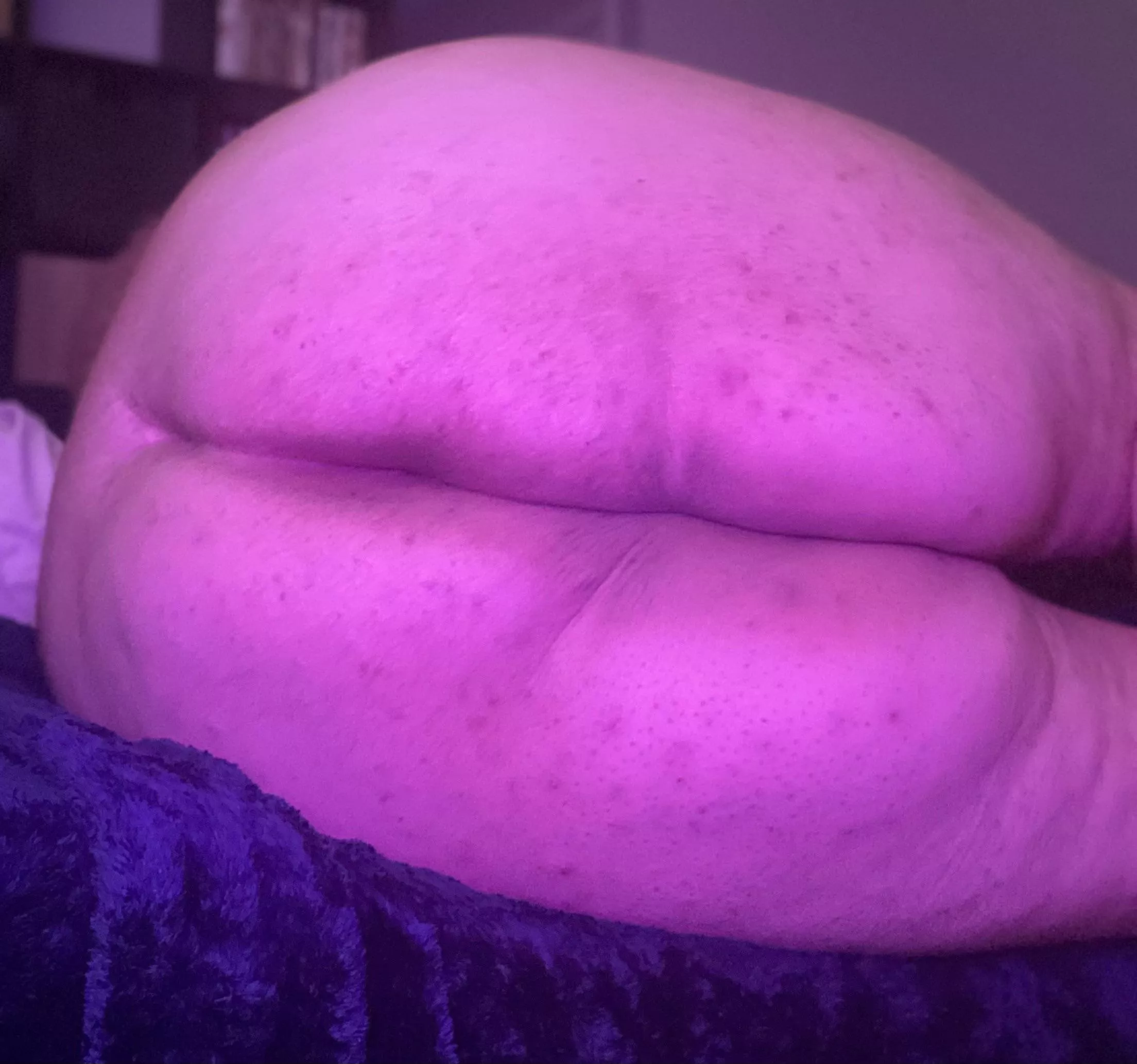 I’m looking for somewhere to take a seat..anyone got any ideas? posted by CulturalDrop4591