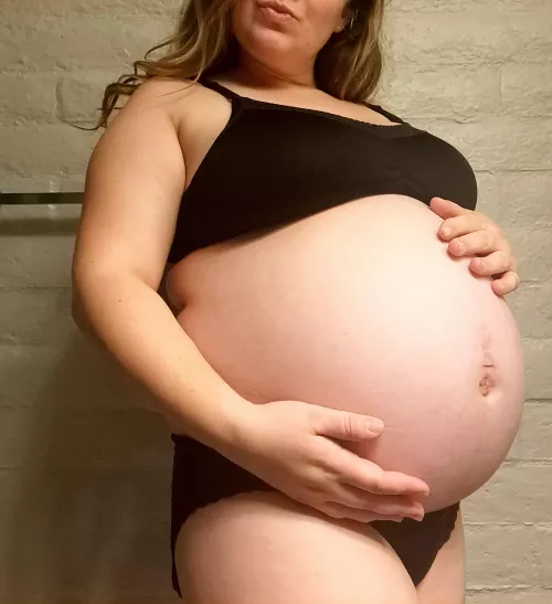 I'm loving my baby bump! by 4ever_sarah15