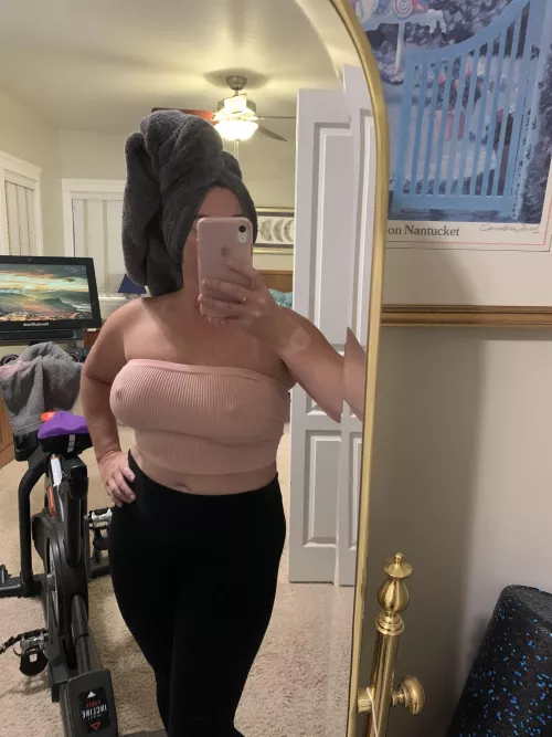 I’m loving this top today!! What do y’all think? by emjanderson79