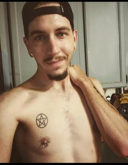 I’m new to the pup community, I’m looking for someone to guide me and friends 😊 by Stagmoon24