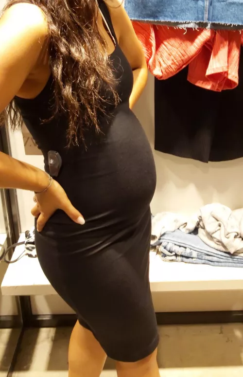 I'm new to this community and I'd love to hear your thoughts on me and my foodbaby 🤤 I want someone to talk to me about this (German works as well), AMA 😘 I'm 23 and I have more photos like this that I collected over the last year by raumzeitkontinuum