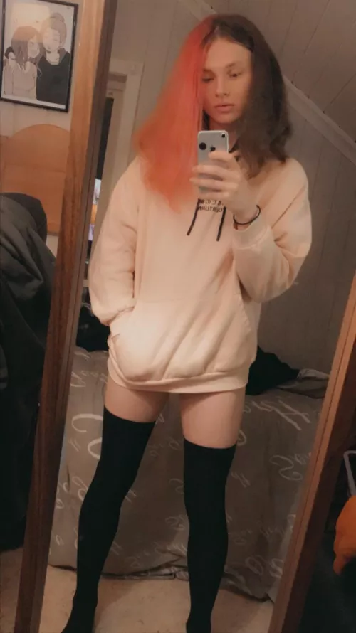 Im not too late for femboy friday am i? 🥺 by suselida