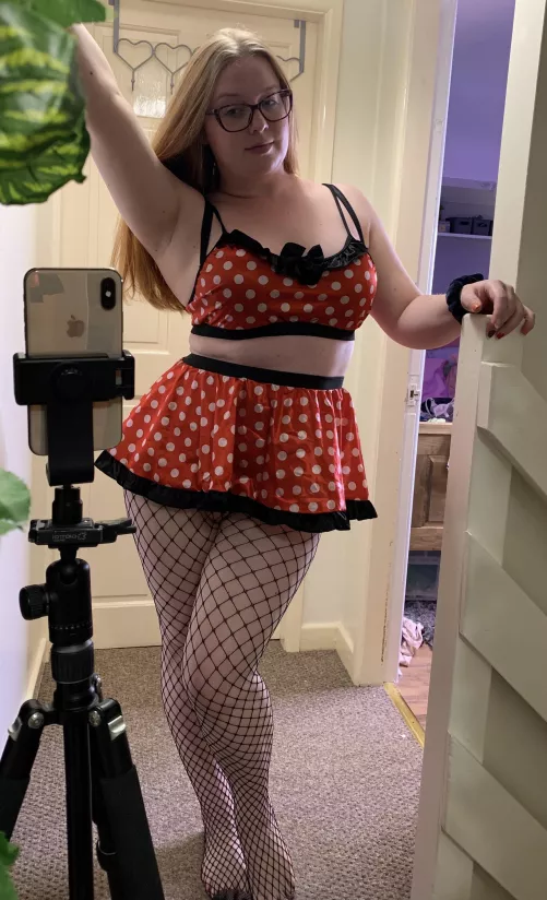 I’m not wearing any knickers ;) by shakeburgernfries