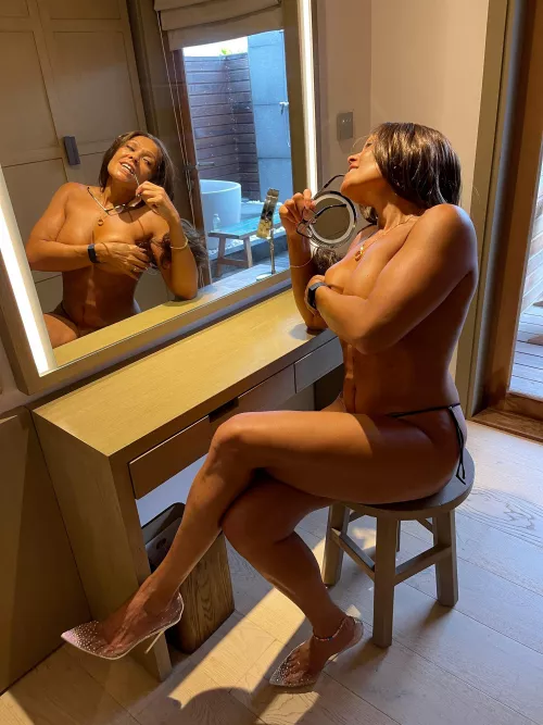 I’m on camera by Funwithdandd