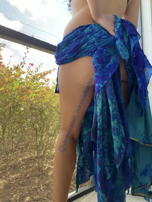 I’m on tonight, my hips don’t lie, And I’m starting to feel you, boy by JessicaBanks69