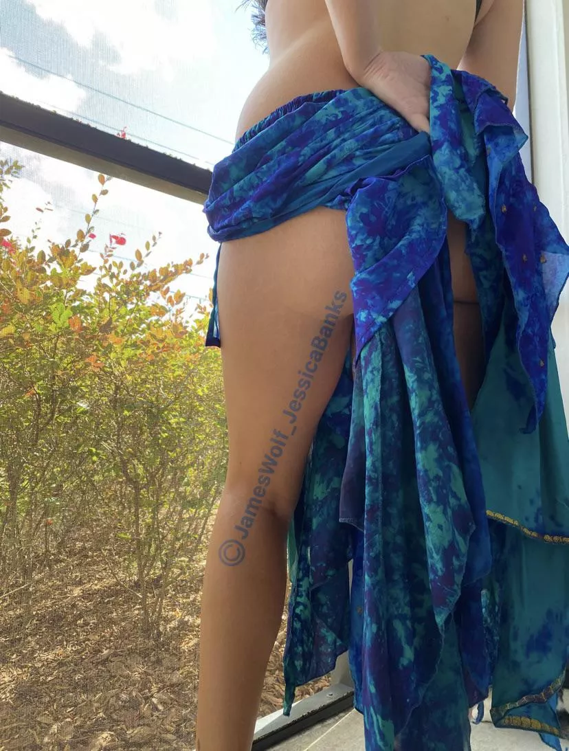 I’m on tonight, my hips don’t lie, And I’m starting to feel you, boy posted by JessicaBanks69