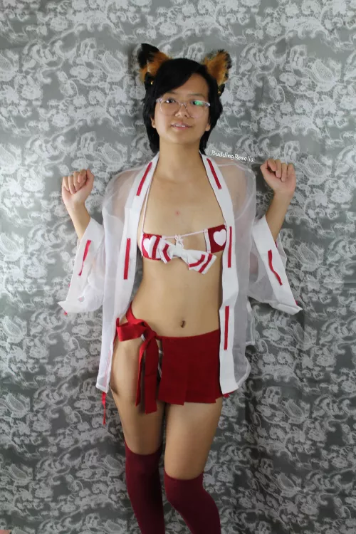 I'm pretty cute ngl by BuddingRoselia