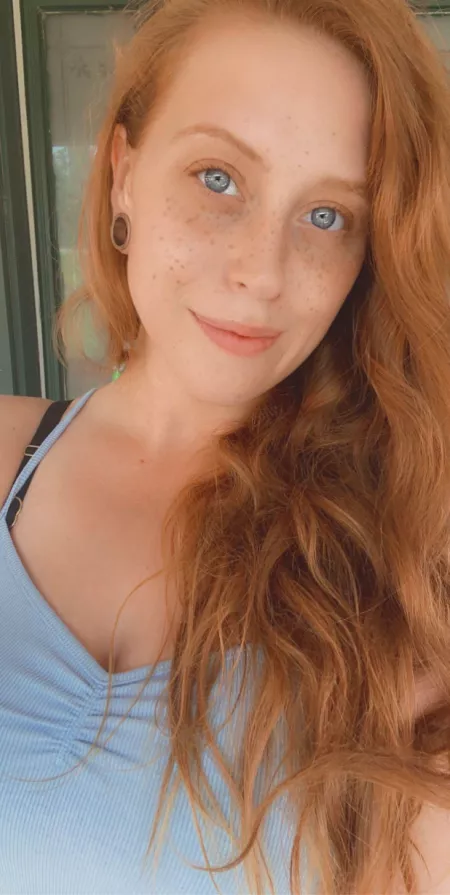 i’m pretty sure i’m gonna be up all night again 😂 what’s everyone doing?! by istayyawayyyX