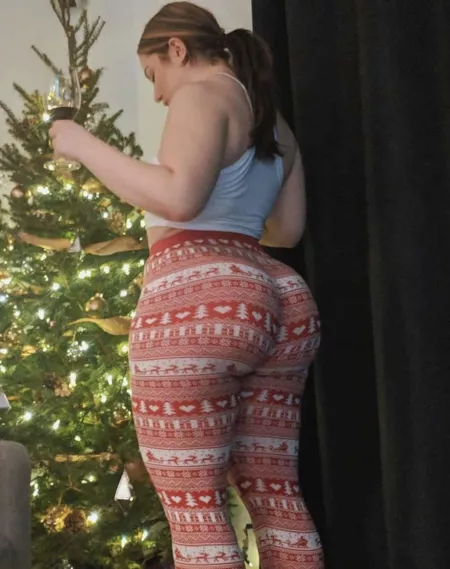 I’m ready for Christmas again by zfab135