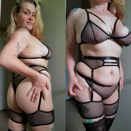 I'm ready for the weekend, let's play a game 😏 by prettyjunkyardcat