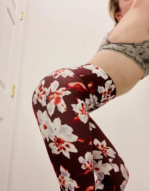 I’m ready to be stretched.. by theswingingwife