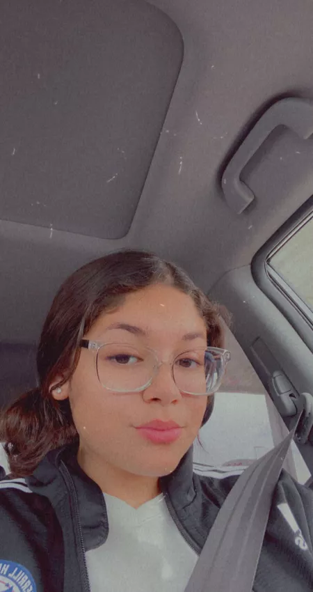 I’m ready to give you head in the car. by Evalina992