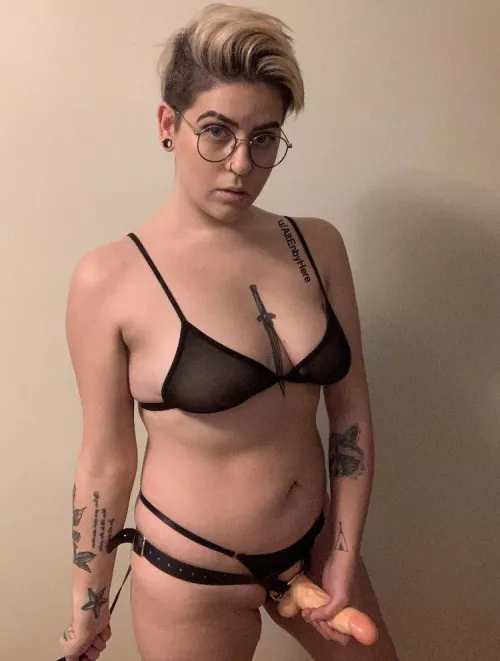 I’m ready to slip deep into you tn by AltEnbyHere