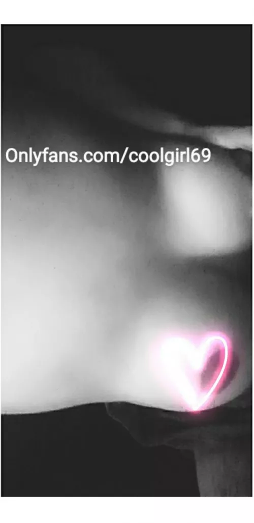 I'm so bored, cum lick my big milkers 💦👅 by Sassybitchgirl69